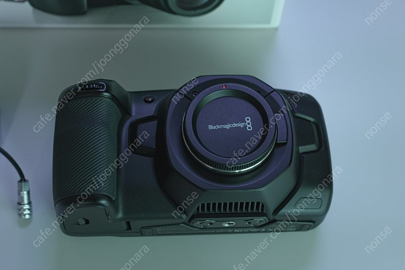 블랙매직 카메라 BMPCC 4k 판매합니다.--2