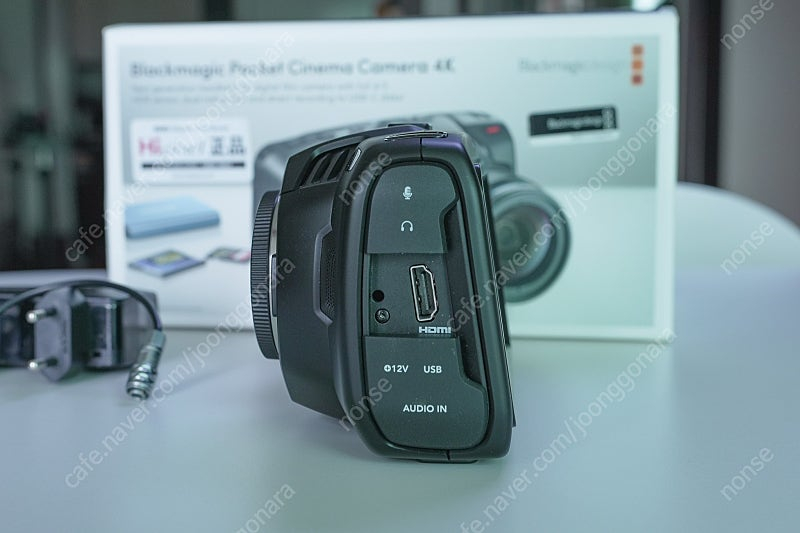 블랙매직 카메라 BMPCC 4k 판매합니다.--3