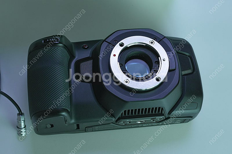 블랙매직 카메라 BMPCC 4k 판매합니다.--4