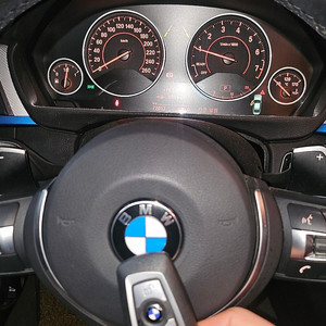 BMW 1시리즈/3시리즈/4시리즈/5시리즈/6시리즈/7시리즈/X1/X3/X5/X7 구형 차량키 전연식 대상 스마트키 신형으로 전환 및 여분키 복사 추가 제작