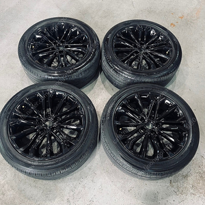 [ 제네시스 ] DH G80 18인치 블랙 휠 타이어 조합 팝니다.