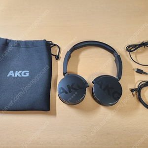 AKG 무선 헤드폰 블랙 (y50bt)