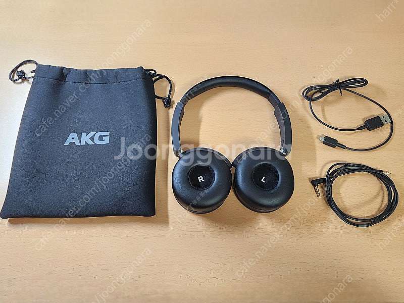 AKG 무선 헤드폰 블랙 (y50bt)--1