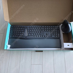 인체공학 무선 키보드 마우스 세트 지클락커 오피스프로 EMK300 블랙 색상 판매합니다.