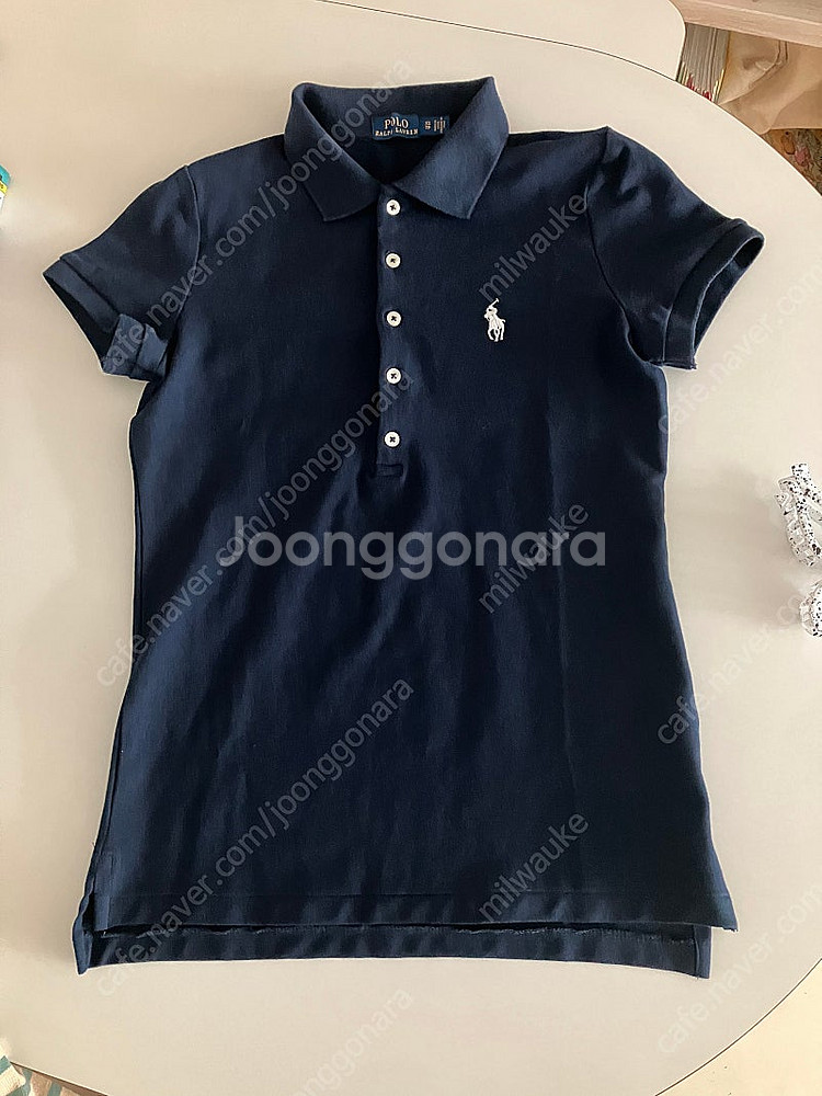 폴로 카라 반팔 xs사이즈 판매합니다.--0
