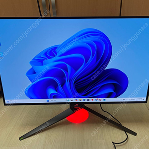 에이수스 ASUS ROG SWIFT OLED PG32UCDP 모니터 팝니다.