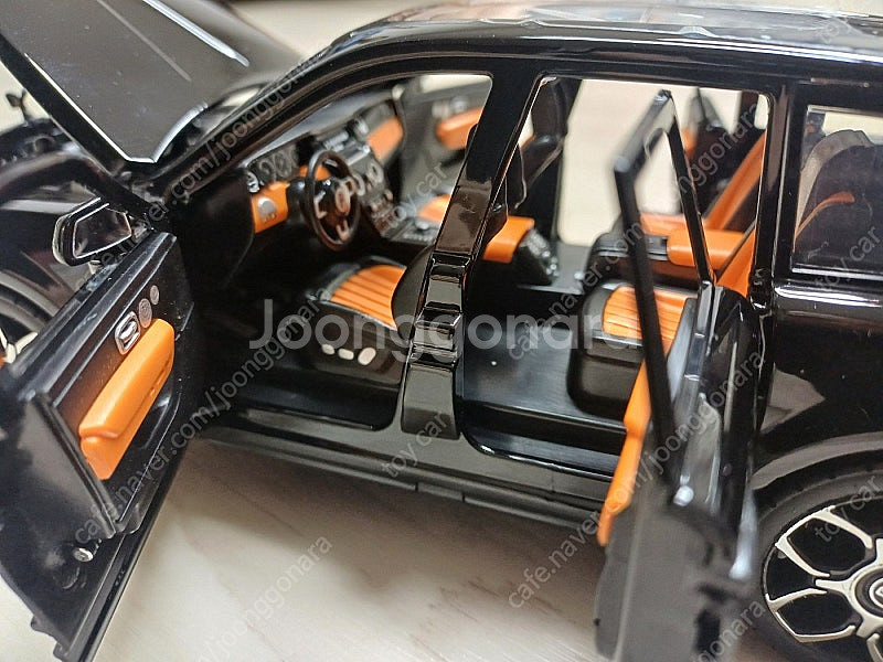 1:24 롤스로이스 컬리넌 럭셔리 SUV 다이캐스트 블...--7