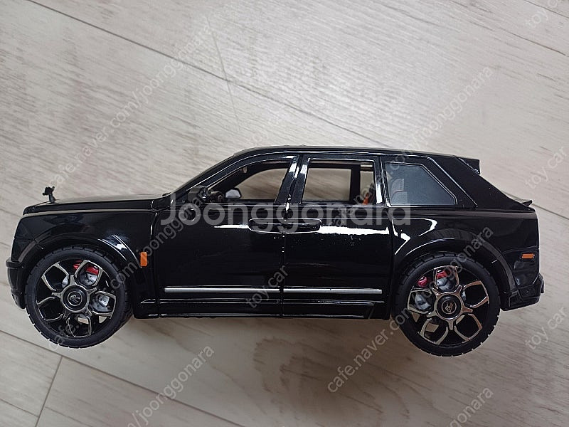 1:24 롤스로이스 컬리넌 럭셔리 SUV 다이캐스트 블...--9
