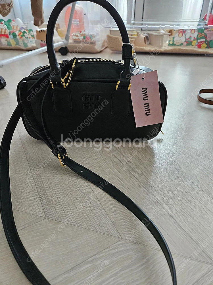 미우미우 빈폴가방--0