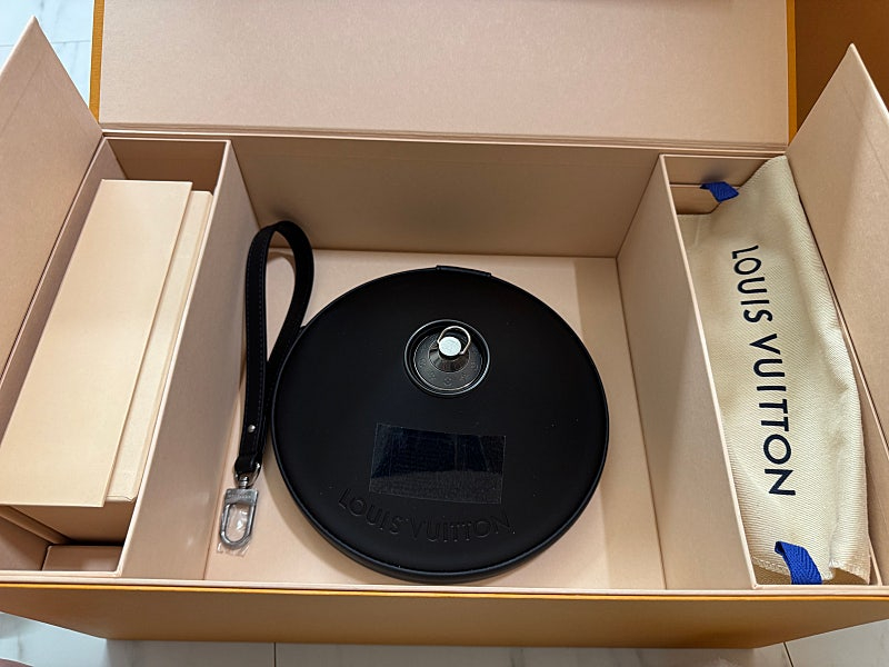 루이비통 호라이즌 라이트 업 스피커 블랙 판매합니다 이미지