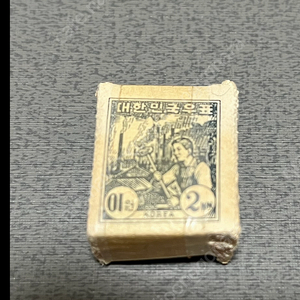 1940년대 발행한 공장우표 100장 다발관봉 미사용제 싸게판매합니다.
