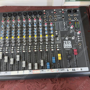 알렌헤스 ALLEN&HEATH A&H ZED60-14FX 아날로그 믹서