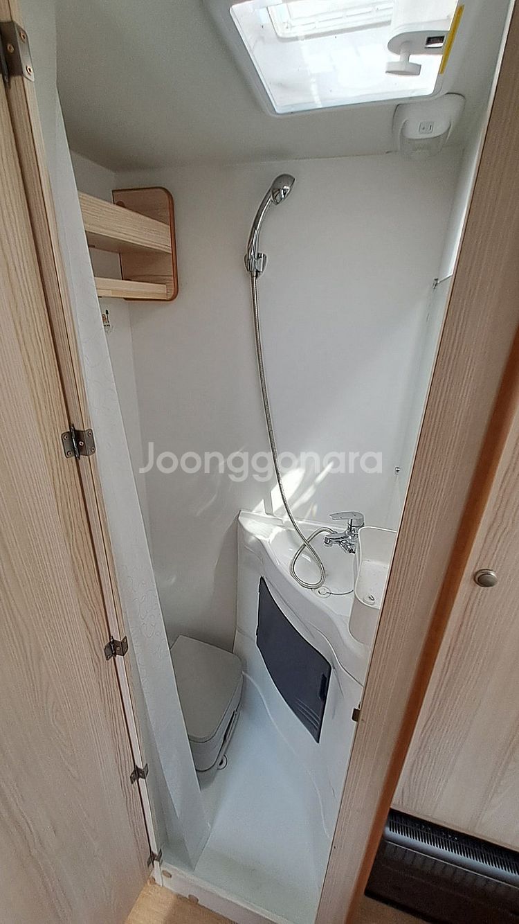 알브이랜드 RL375RT카라반 팝니다--7