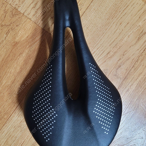 elita one 카본안장(155mm) 팝니다
