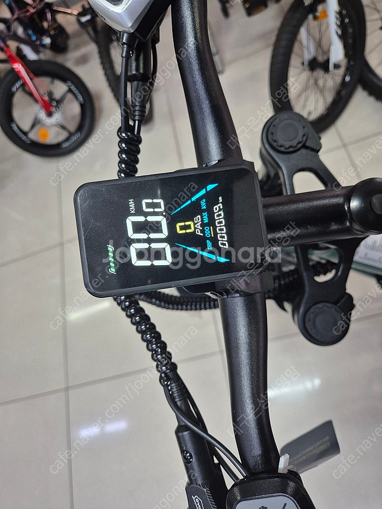 전기자전거 BS슬릭 48v21ah배터리 새제품 팝니다(...--3