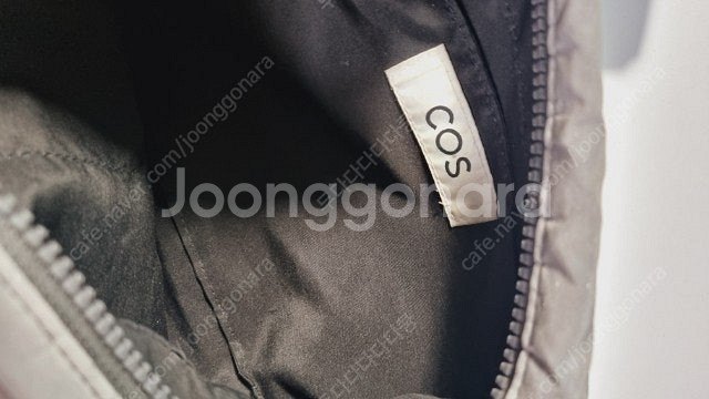 코스 새들백 (실버그레이/ 반사판 소재)--9
