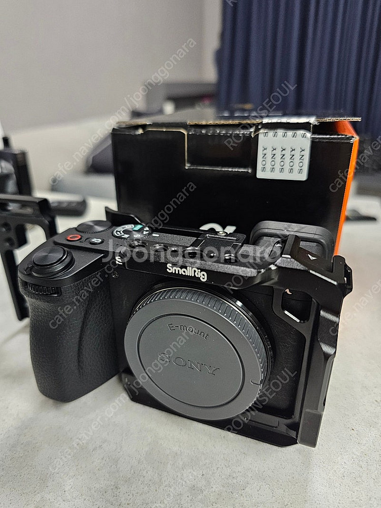 소니 a6700 상태 AA. 5,700컷, 스몰리그 포...--0