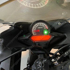 창원 cbr125r 11년식 200만원 판매합니다.