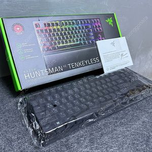 레이저 헌츠맨 V2 TKL 리니어