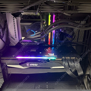 AMD 라이젠7-5800X, MSI RX6950XT, 32G메모리, MSI MEG코어리퀴드S360 수냉쿨러