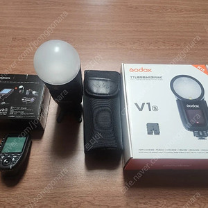 고독스 V1S + 무선동조기 XproV2s 소니용 판매합니다.