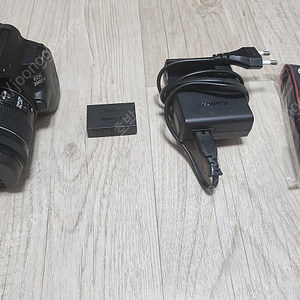 캐논 카메라 eos 200 d2 / 18-55mm 렌즈