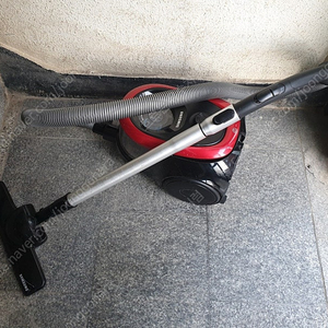삼성진공청소기 VC33M2100LR 중고 작동 잘됩니다 ( 4만원 택배시 6천원 )