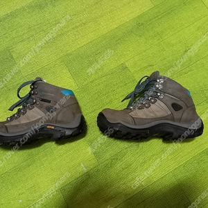 카리모어 karrimor 방수 등산화 트레킹화 235cm 29000원