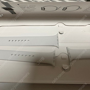 [미사용 새제품] 애플 정품 애플워치용 화이트 스포츠밴드 44mm 팝니다.