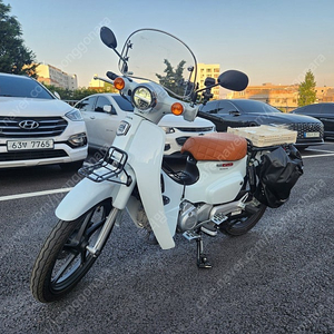 혼다 슈퍼커브 스쿠터 2025년식 376km 신차급 튜닝 판매합니다.