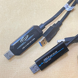 1. 넷메이트 USB 3.0 링크 케이블입니다 2개