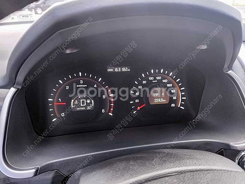 KG모빌리티(쌍용) 뉴코란도C 4WD 20 CVT 중고...--4