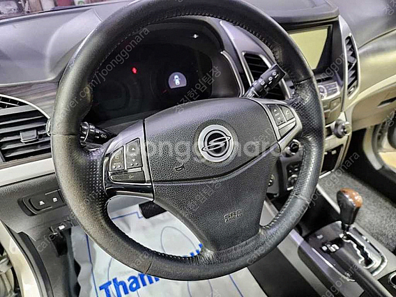 KG모빌리티(쌍용) 뉴코란도C 4WD 20 CVT 중고...--8