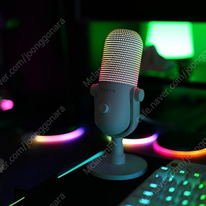 Razer Seiren 세이렌 V3 Chroma White S급 판매합니다.