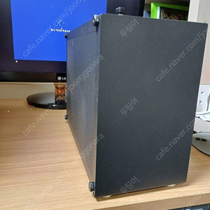 e3 1230 v3 램16기가 rx570 8gb 미니 itx 컴퓨터 본체