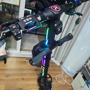 로보론 컬터 럭셔리 60v 24ah 전동킥보드