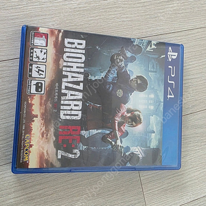 ps4 타이틀 바이오하자드 RE2 신품급 판매합니다.