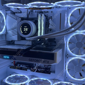 i7-14700k 4070super 화이트 본체 판매(급처)