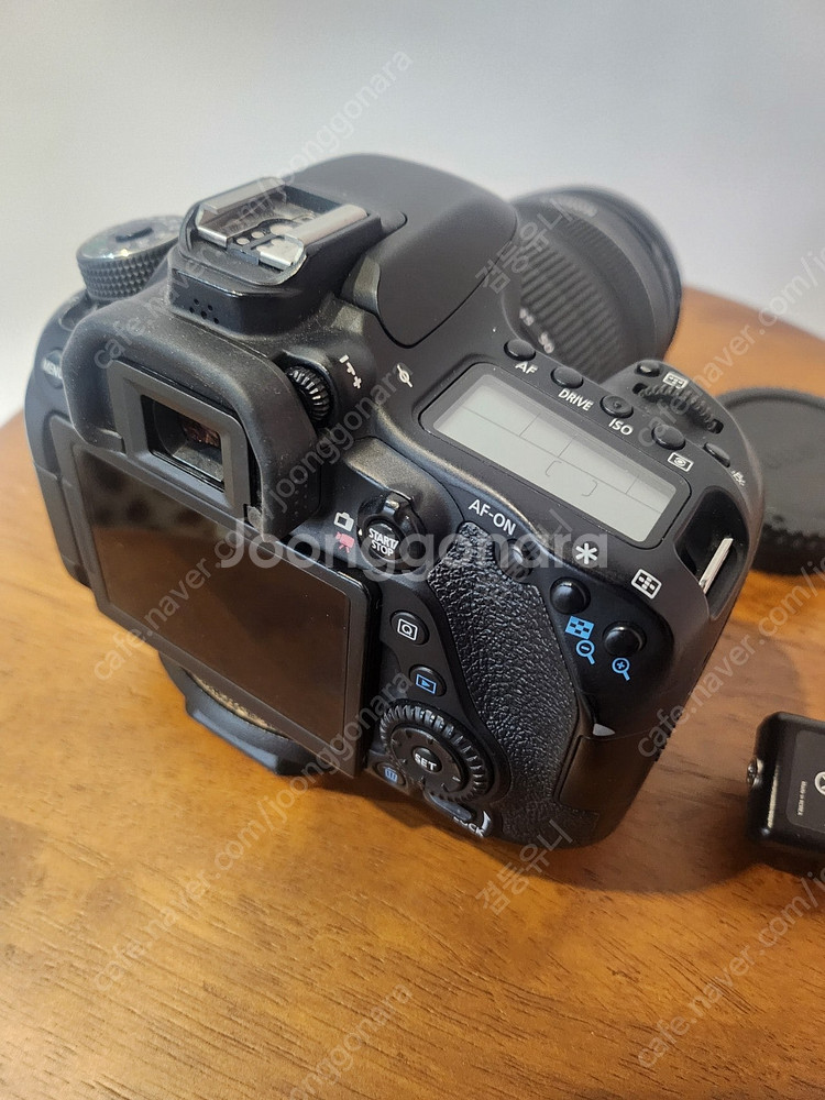 캐논 EOS 80D DSLR 카메라와 EF-S 18-1...--5
