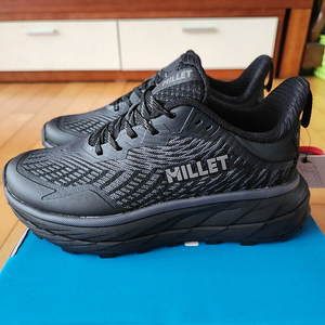 밀레 디맥스 MT-204 트레일 러닝화 230 블랙 박스채 새제품 MVUSB418 정가 21만원