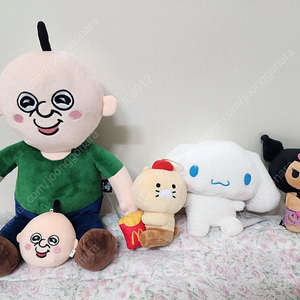 정품 캐릭터 인형(빵빵이 시나모롤 태닝쿠로미 산리오 춘식이)