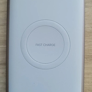 삼성전자 정품 10,000mAh 무선 충전 보조배터리 3회사용 팝니다. 가격내림