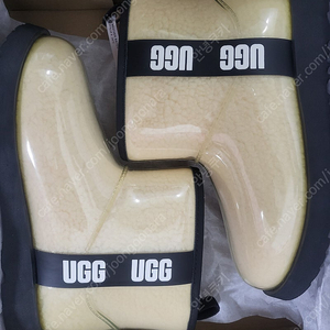 미국 어그 UGG 빅키즈 클래식 클리어 미니 부츠 사이즈5 (235mm) 새상품