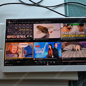 15.6인치 OLED 4K 터치스크린 포터블 모니터 팝니다.