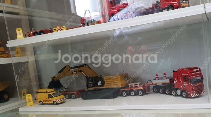 다이캐스트 마스터 캐타필러 굴삭기 모형 팝니다--1