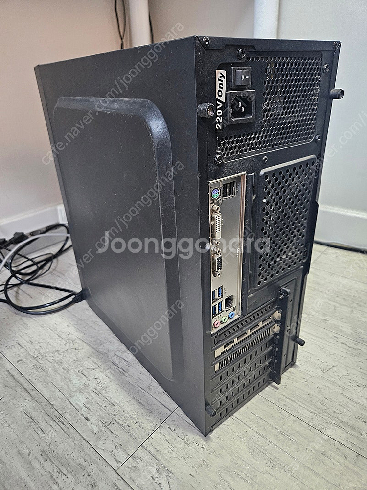 라이젠 1700 + RX570 4GB 본체 판매합니다.--2