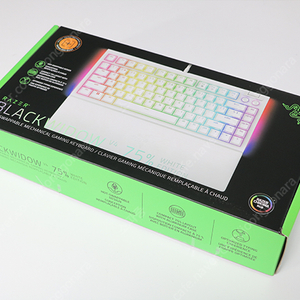 RAZER BlackWidow V4 KR 한글판, 화이트 컬러 미사용 새제품 판매합니다.