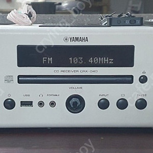 YAMAHA CRX-040 야마하 미니오디오 (CD고장) 택포 6만원 팝니다