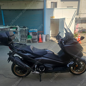 21년식 1인신조 티맥스560 테크맥스 팝니다.