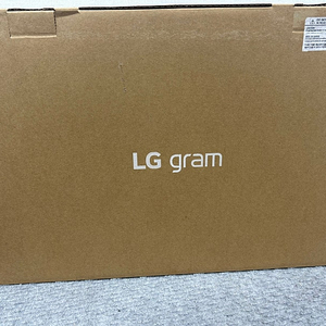LG 그램 16인치 16ZB90R-GP5TL 노트북 새상품 판매합니다.